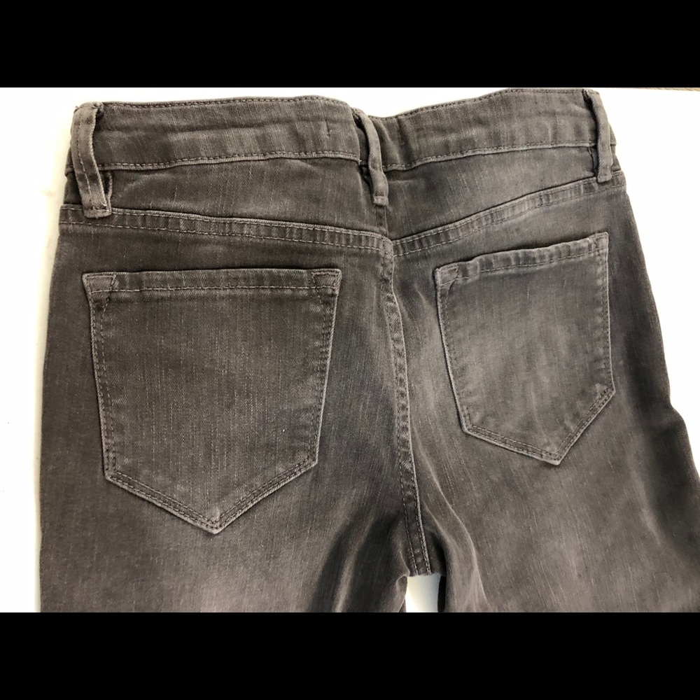Jeans - Picture 2 of 7